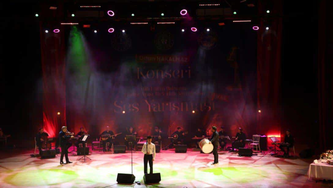 Liseler Arası Türk Halk Müziği Solo Ses Yarışması Muhteşem Finali 1800 Kişinin Katılımı İle Erciyes Kültür Merkezinde Yapıldı.